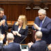 Qeveria e Melonit merr bekimin dhe në Parlament, 235 deputetë italianë votojnë PRO