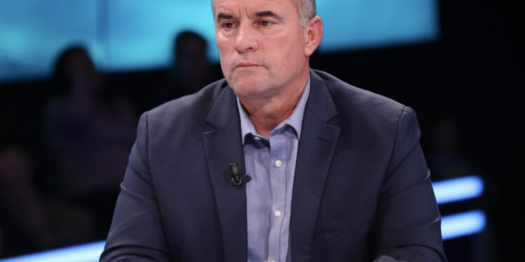 Shemsi Prençi shpall kandidaturën për Bashkinë e Kamzës, do garojë në primaret e PD-së