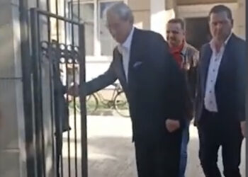 Berisha shkon për ngushëllim në familjen e Lear Kurtit