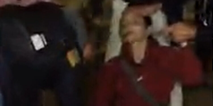 Po fliste në protestën për Lear Kurtin, qytetarja humb ndjenjat para Ministrisë