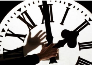 Këtë fundjavë ndryshon ora, mësoni se si lëvizin akrepat