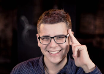 “S’jam gati të marr armën”, reperi i njohur rus i jep fund jetës për të mos shkuar në luftë