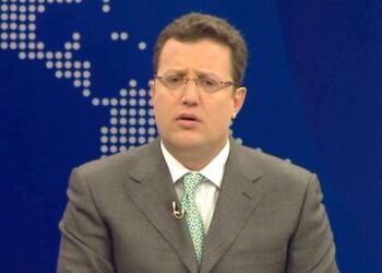 “Ike për të më lënë shpirtin e vrarë”, nëna e Sokol Olldashit dedikim prekës për të birin: Shpirti im, gjithçka e parandjeve…