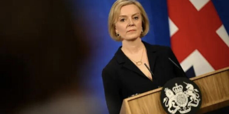 Jep dorëheqjen kryeministrja britanike Liz Truss