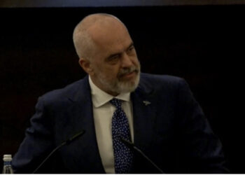 Edi Rama në Jerusalem: Gjyshja ime nuk shkoi në universitet, por ishte më e mençur se gjithë shkencëtarët në Shqipëri!