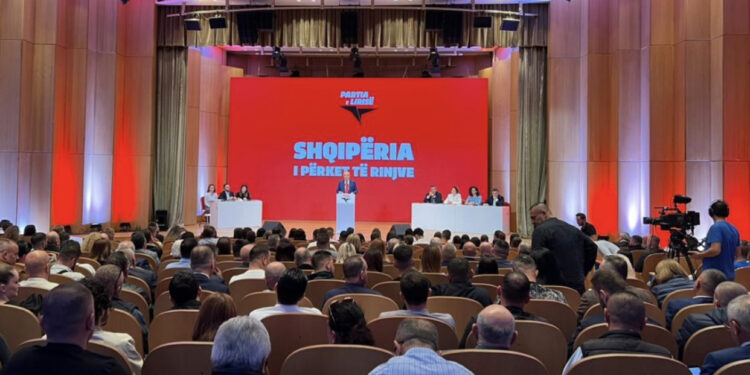 Me 719 vota pro, Ilir Meta zgjidhjet kreu i Partisë së Lirisë