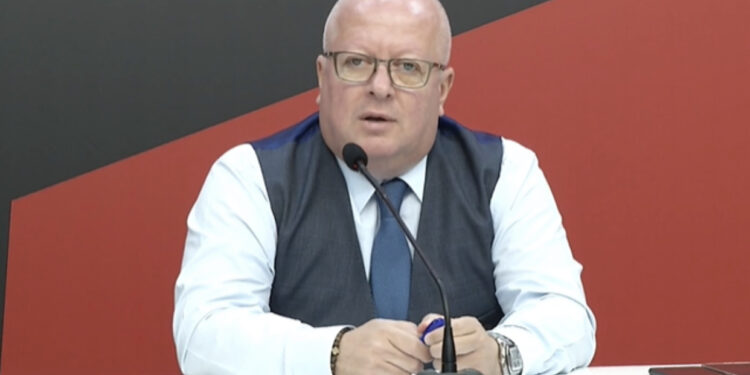 Avokati i Metës për padinë: Autoriteti nuk jep dokumentacionin dhe Kuvendi e fsheh