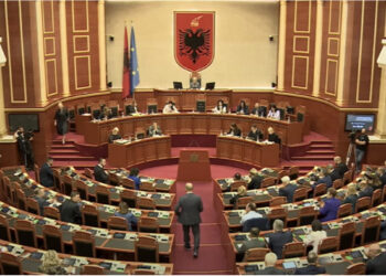 Kuvendi zgjedh anëtaren e re të KLP-së