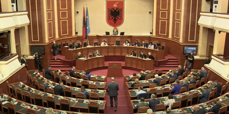 Kuvendi zgjedh anëtaren e re të KLP-së