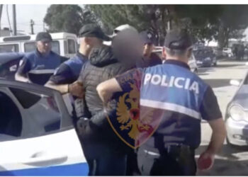 Dhunoi të fejuarën, arrestohet finlandezi në Sarandë