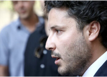 Emri i Gjukanoviç doli në përgjime, Abazoviç: Duhet hetuar nëse “rasti Taçi” ka lidhje me Malin e Zi