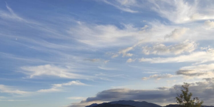 Edhe nëntori vjen me temperatura të larta, mësoni si do të jetë moti këtë javë