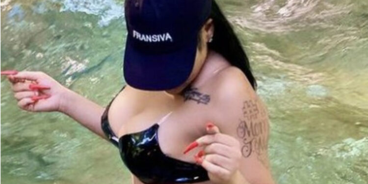 FOTO/ Gjendet në breg të detit trupi i pajetë i modeles së njohur