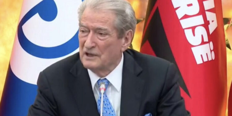 Berisha zbulon detaje si po shkojnë negociatat brenda PD: Kemi nenin e fraksioneve, duhet të tolerojmë debatet dhe kundërshtitë