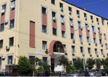 Histori e përsëritur! Dhunohet barbarisht avokati në Gjykatën e Durrësit, dy persona e sulmuan edhe në 2018