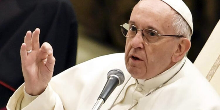 Papa Françesku: Murgeshat dhe priftërinjtë e kanë zakon të shikojnë pornografi në internet, nga atje hyn djalli