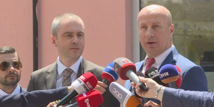 “Është në gjendje të rëndë”/ Paralajmëron avokati i Lefter Kokës: Do dëgjoni fakte që s’i keni dëgjuar ndonjëherë