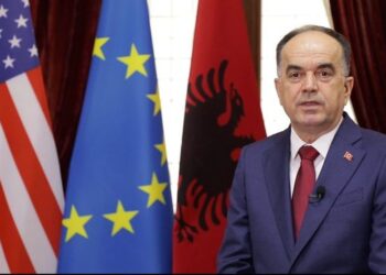 Shkarkime në Presidencë! Begaj largon 17 punonjës civilë, arsyeja mbetet mister