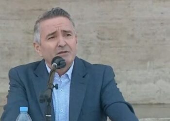 E cilësoi si “SHIK-s”, profesori i përgjigjet Ramës: Mos u merr me biografi, por….