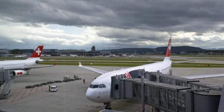 Shqiptari “depërton” në një aeroportet më të sigurta në Europë, vjedh makinën luksoze dhe tenton të hyjë në avion