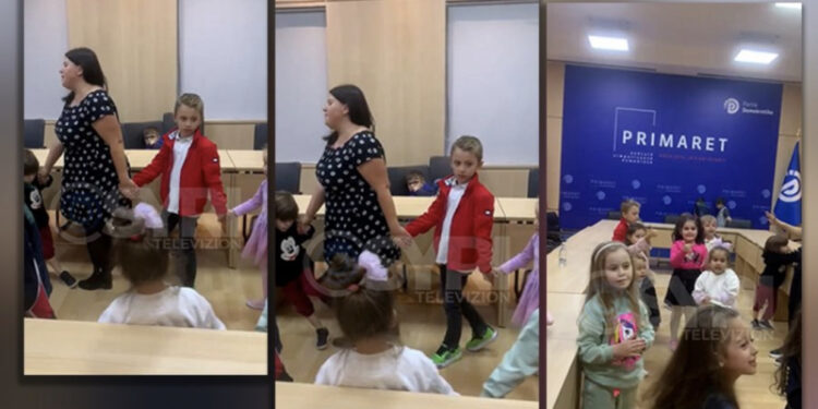 VIDEO/ Rama iu mbylli kopshtin, PD hap dyert për vogëlushët e ‘Zubejde Hanim’