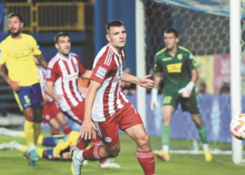 Ylli kuqezi tradhton Shqipërinë për të veshur fanellën e Greqisë