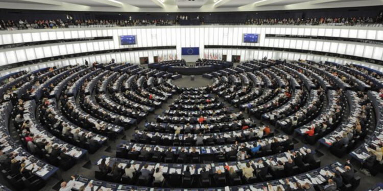 Parlamenti Europian hap dritën jeshile për hyrjen e Kroacisë në “Shengen”