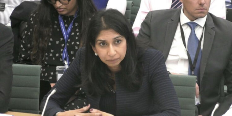 Fluksi i shqiptarëve? Britania e pranon: I kemi kufijtë jashtë kontrollit