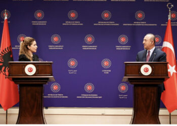 Xhaçka shet përsëri Shqipërinë tek Erdogani, Turqia tërheq prej hunde Edi Ramën