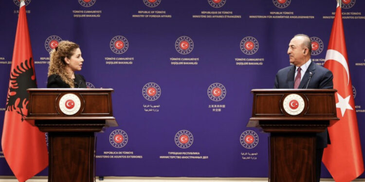 Xhaçka shet përsëri Shqipërinë tek Erdogani, Turqia tërheq prej hunde Edi Ramën