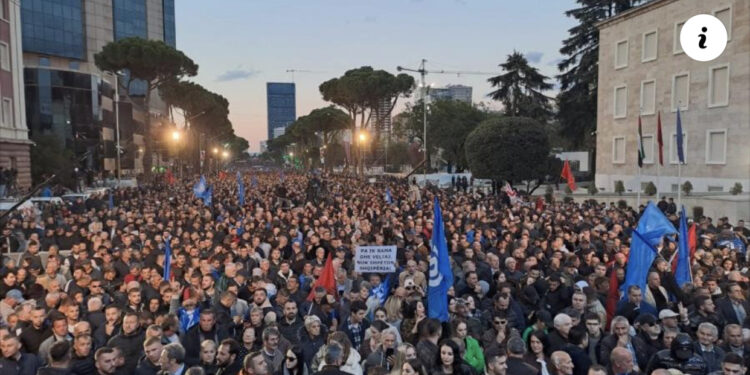 VIDEOLAJM/ Shihni ‘oqeanin’ e njerëzve në protestën historike të opozitës