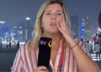 I morën portofolin në Katar! Policia vendase trondit gazetaren nga Argjentina: Autorin e gjejmë, do t’i japësh ti 5 pesë vite burg apo ta dëbojmë, zgjidh?