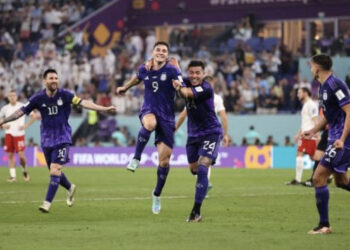 Argjentina mposht Poloninë në ndeshjen e fundit të grupeve dhe kalon në raundin tjetër