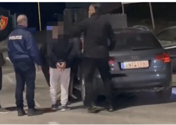 VIDEO/ Momenti i dorëzimit të “përdhunuesit serial” Spartak Dyrmishi te policia greke