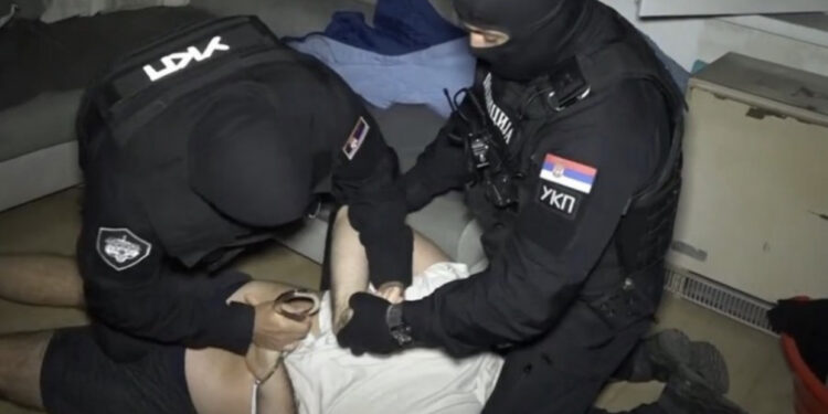 Operacioni në Beograd/ Kishin planifikuar vrasjen e presidentit serb dhe fëmijët e tij, arrestohen 18 persona