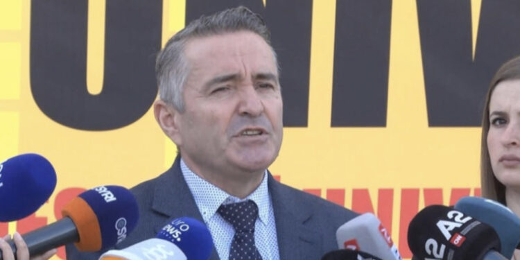 Pedagogët i japin dhe një ditë kohë Qeverisë: Nëse deri nesër s’ka përgjigje për pagat, futemi në grevë urie