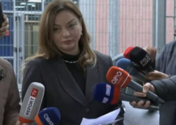 Në gjyq me ministren Kushi, Vokshi: Proces i stisur, duan të na mbyllin gojën