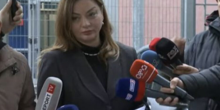 Në gjyq me ministren Kushi, Vokshi: Proces i stisur, duan të na mbyllin gojën