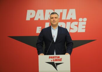 Blushi: Dimri po afron, 37% e qytetarëve nuk kanë mundësi të ngrohen. Qeveria të subvencionojë shtresat në nevojë