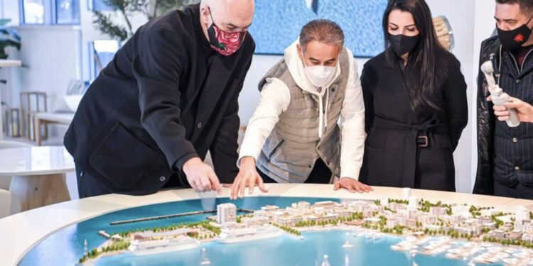 VIDEO/ I përfolur si projekt korruptiv dhe pastrim parash, Edi Rama shpërndan videon e Mohamed Alabbar