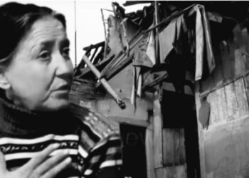 Thirrjet për ndihmë ranë në veshin e shurdhët, gjendjet e pajetë 60-vjeçarja në Elbasan, jetonte në kushte të vështira ekonomike