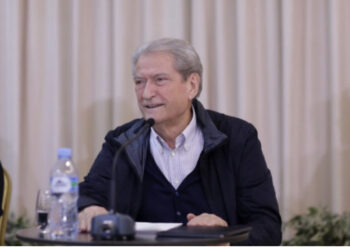 Nga transporti publik falas, te rritja e pagave për mësuesit dhe ulja e çmimit të energjisë/ Berisha nis premtimet elektorale!