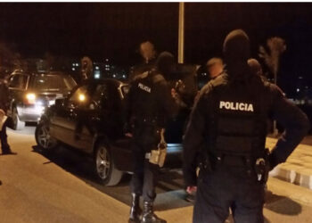 “Mbushi” Europën me kokainë! “Ushtari” i bandës shqiptare kapet në Gjirokastër