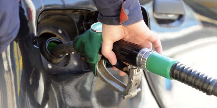 Tregtonte naftë kontrabandë, në pranga 54-vjeçari nga Korça, Policia zbulon mashtrimin e “biznesit” familjar