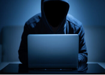 Sulmet kibernetike të Iranit! Lëshohen prangat për pesë zyrtarë