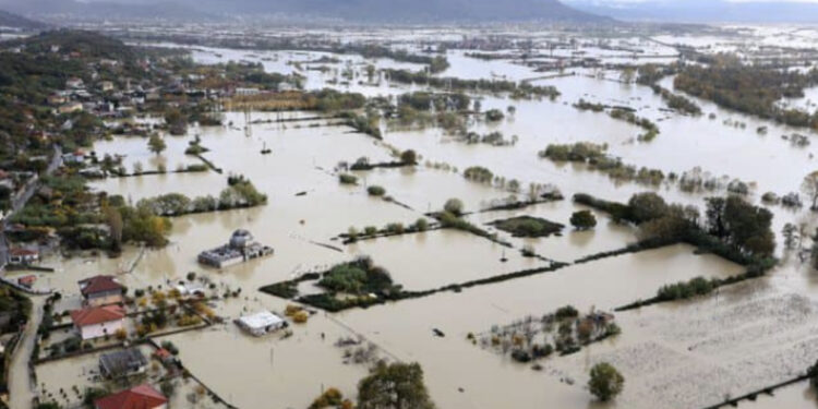 Moti i keq, bashkia e Shkodrës jep informacion: Janë përmbytur 1685 Ha tokë, 26 familje janë evakuuar