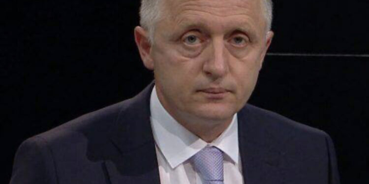 Lutfi Dervishi: Kiko shpjegon se pse 80% e shqiptarëve nuk lexojnë libra!