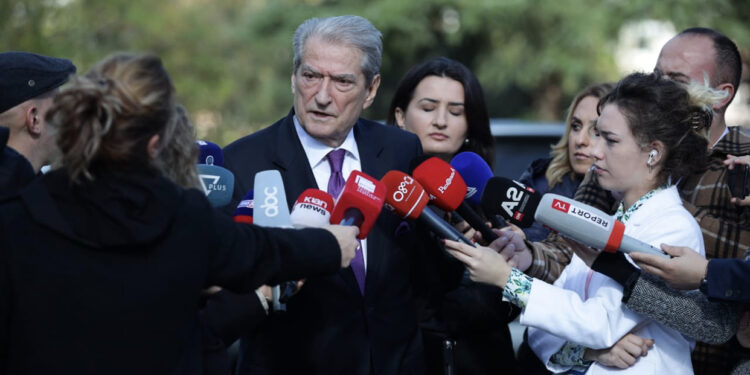 Alibeaj kandidatë për lokalet? Berisha: I shërben Ramës