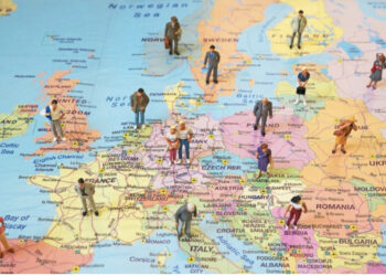 Shifrat e Eurostat: Shqipëria po plaket shumë më shpejt se Europa