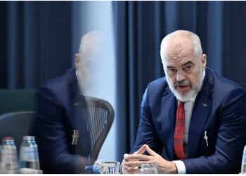 6 Dhjetori! Samit dhe protestë! Rama i jep pushim administratës